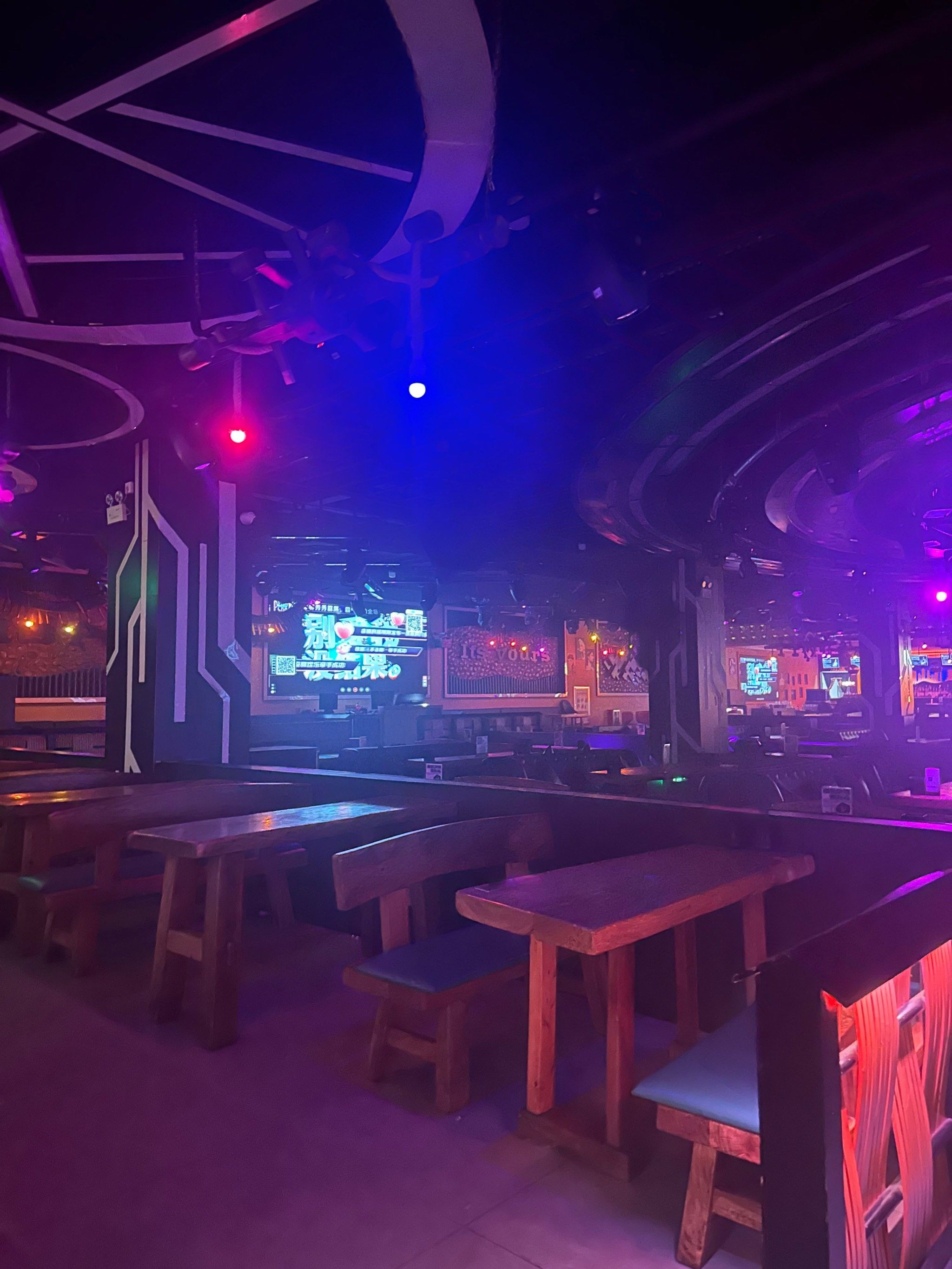 苏州商务ktv价格多少钱一个小时-昆山市ktv预订